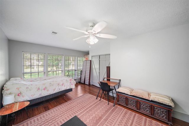 7477 Hidden Acres Drive, Cleveland, TX 77328