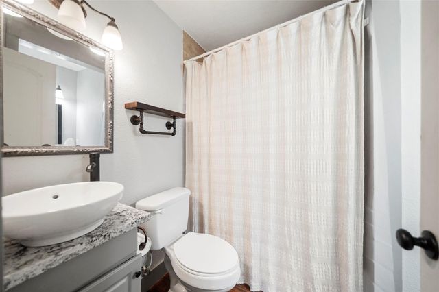 7477 Hidden Acres Drive, Cleveland, TX 77328