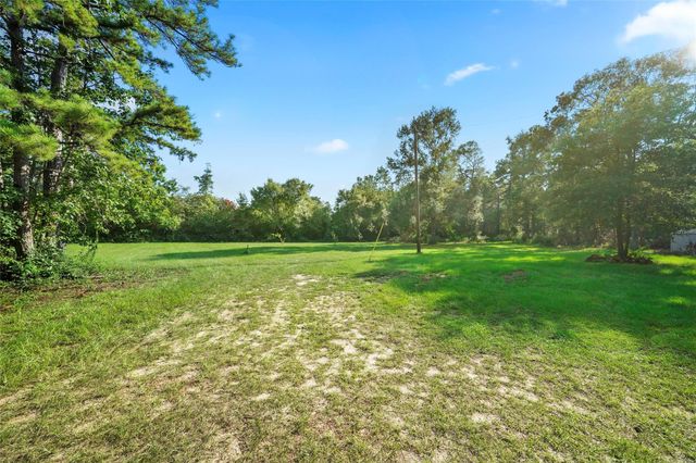 7477 Hidden Acres Drive, Cleveland, TX 77328