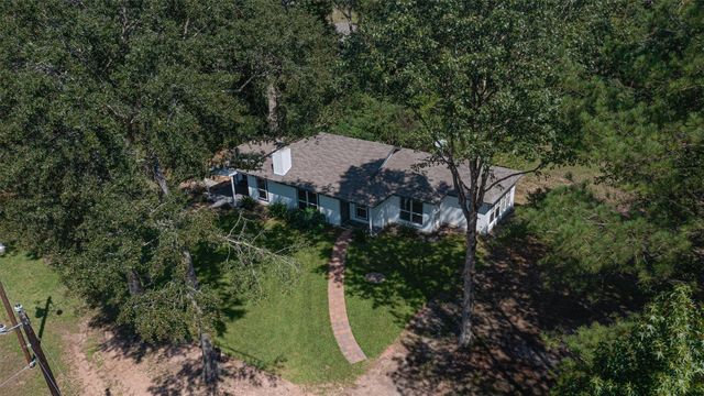 7477 Hidden Acres Drive, Cleveland, TX 77328