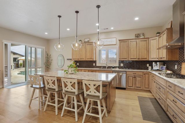 23346 S Frederick Rd, Ripon, CA 95366