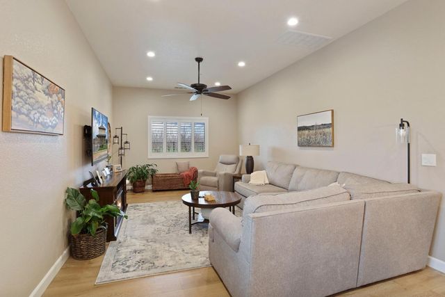 23346 S Frederick Rd, Ripon, CA 95366