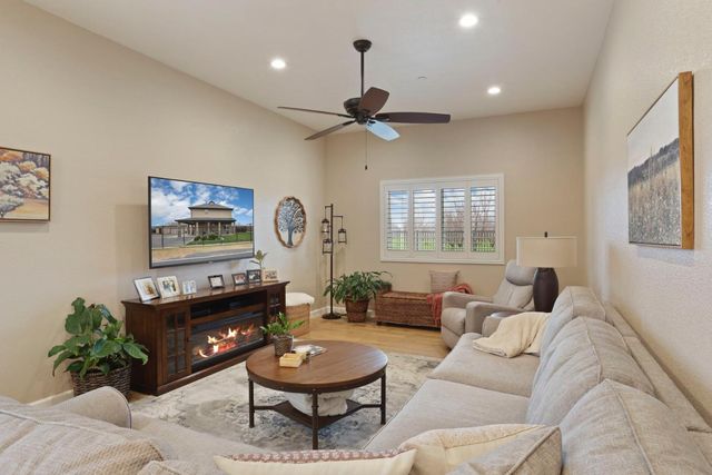 23346 S Frederick Rd, Ripon, CA 95366