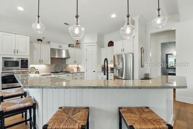 178 Hampton Lake Dr, Bluffton, SC 29910