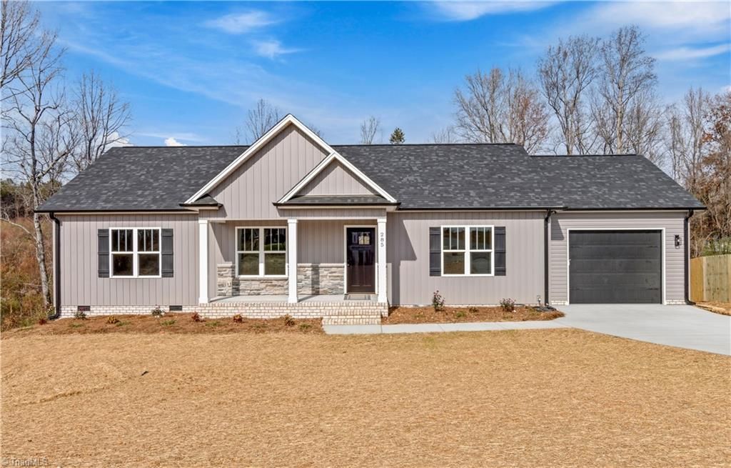 285 Stonybrook Drive, Lexington, NC 27295