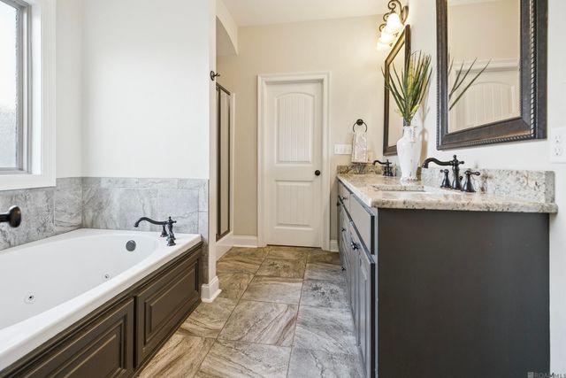 11999 Old Canal Rd, Greenwell Springs, LA 70739