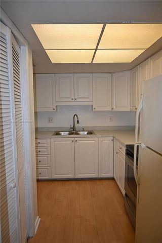 3704 Broadway B 103, Fort Myers, FL 33901