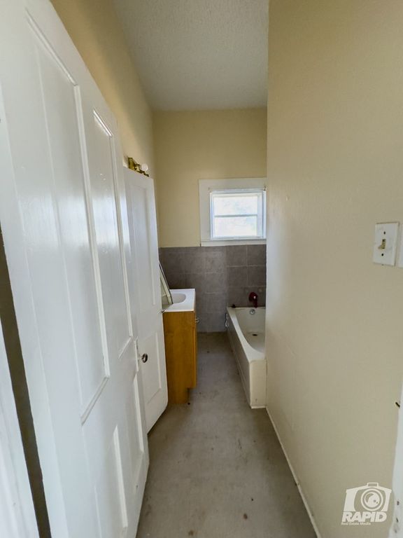 Image 20 of property listing at 901 S Walnut Street, Brady, TX 76825