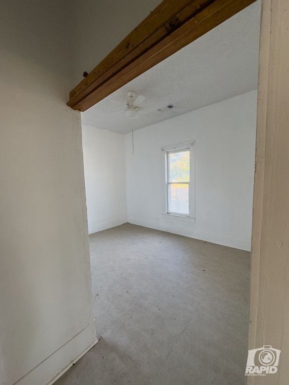 Image 21 of property listing at 901 S Walnut Street, Brady, TX 76825