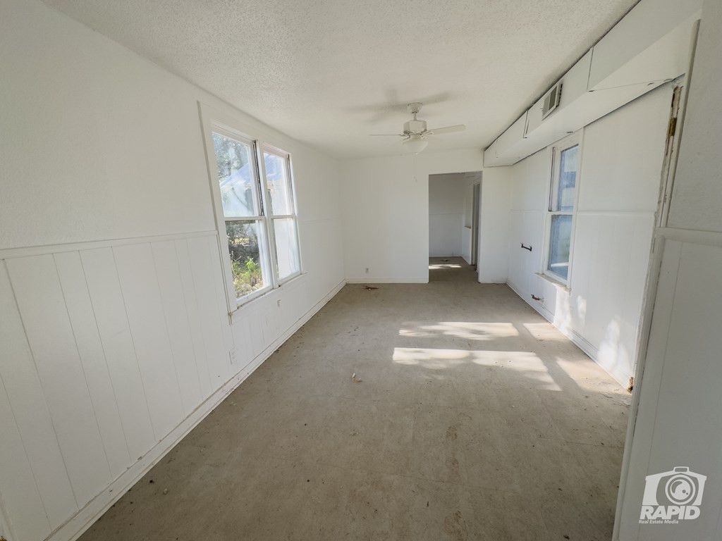Image 23 of property listing at 901 S Walnut Street, Brady, TX 76825