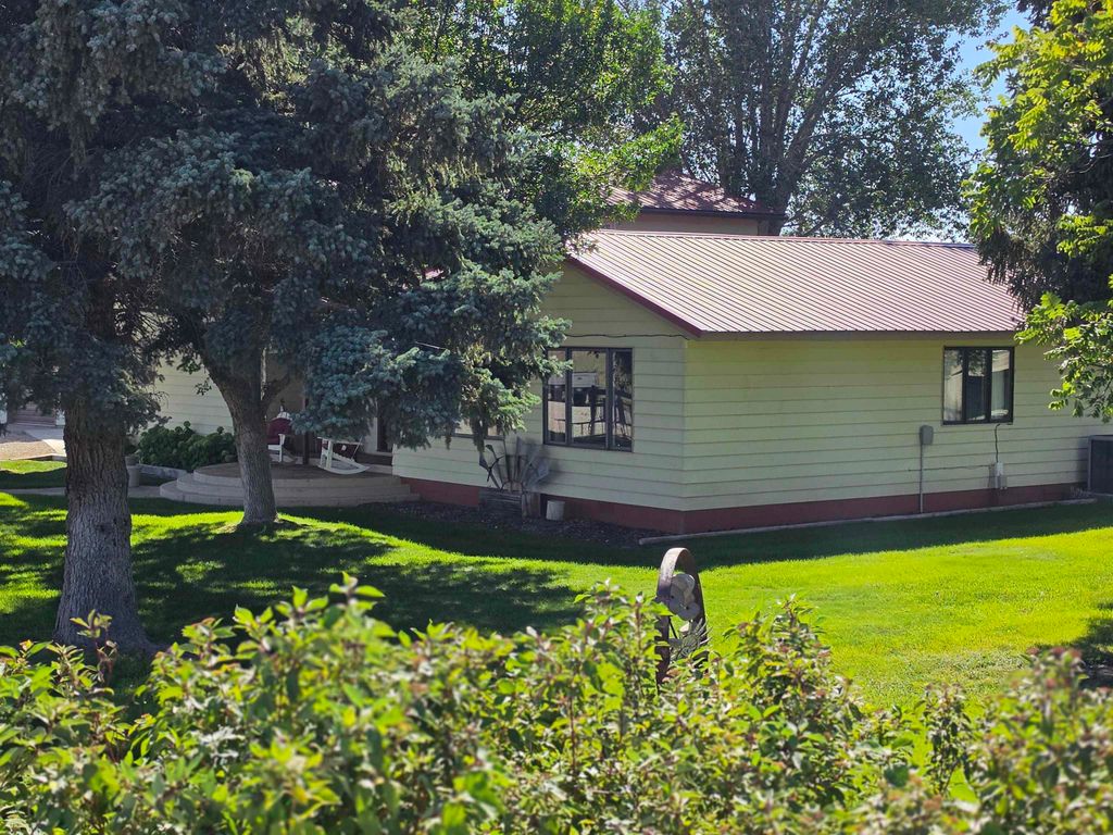 2162 South Flat Road, Worland, WY 82401 photo 3