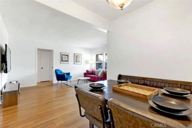 6444 Satsuma Avenue, North Hollywood, CA 91606