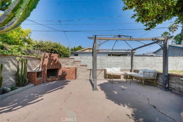 6444 Satsuma Avenue, North Hollywood, CA 91606