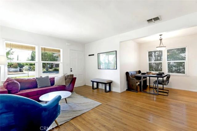 6444 Satsuma Avenue, North Hollywood, CA 91606