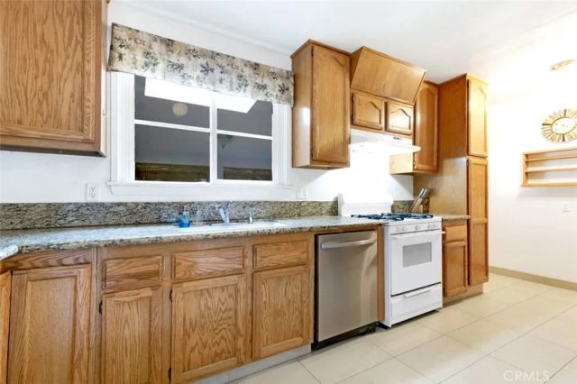 6444 Satsuma Avenue, North Hollywood, CA 91606
