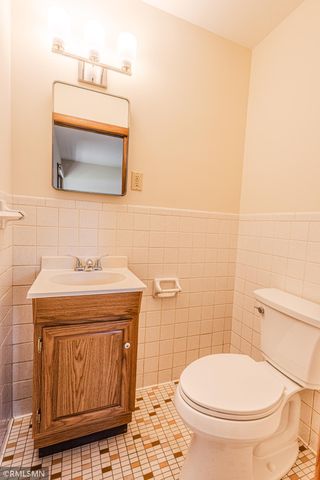 8324 62nd Avenue N, Brooklyn Park, MN 55428