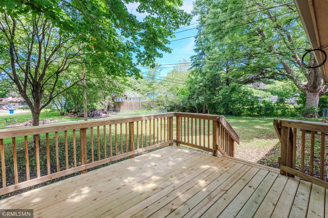 8324 62nd Avenue N, Brooklyn Park, MN 55428