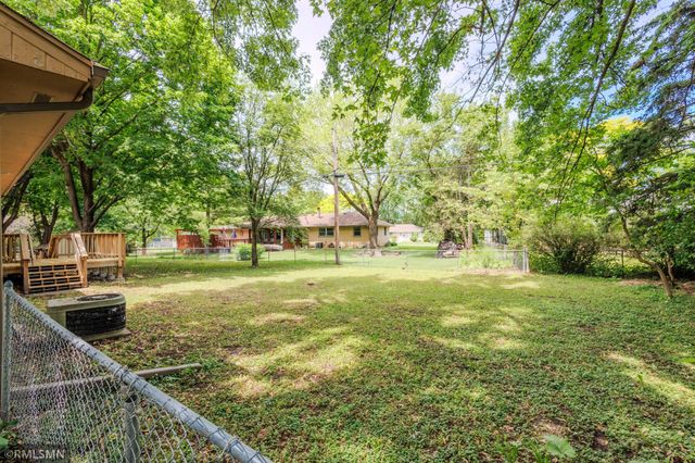 8324 62nd Avenue N, Brooklyn Park, MN 55428