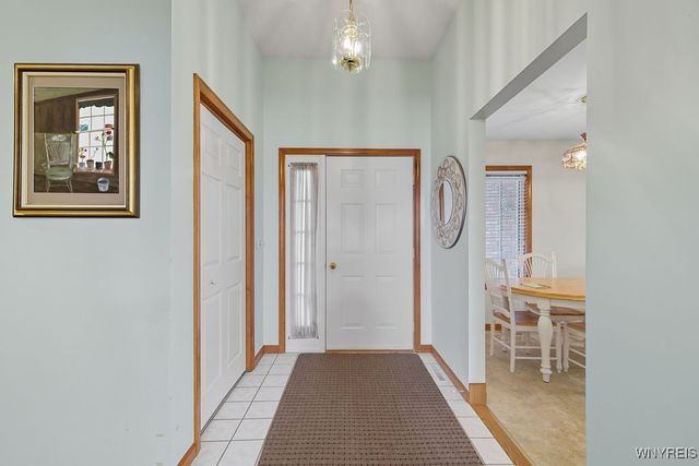 7517 Congressional Drive, Lockport Town, NY 14094