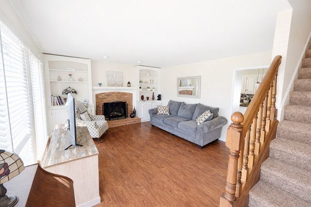 2713 Cayce Meade Dr, Hopkinsville, KY 42240