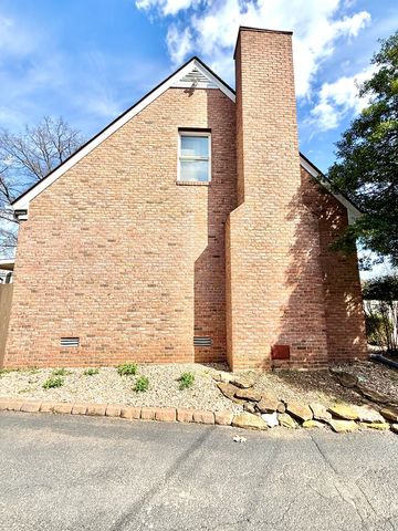 2713 Cayce Meade Dr, Hopkinsville, KY 42240