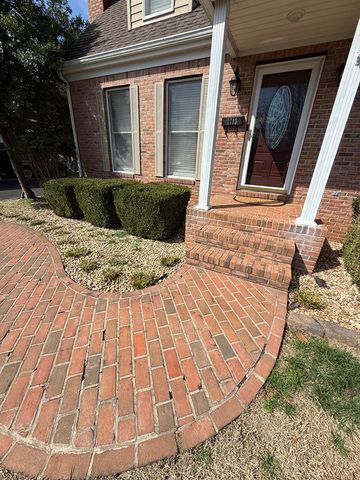 2713 Cayce Meade Dr, Hopkinsville, KY 42240