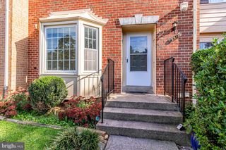 9911 WHITEWATER DR, Burke, VA 22015