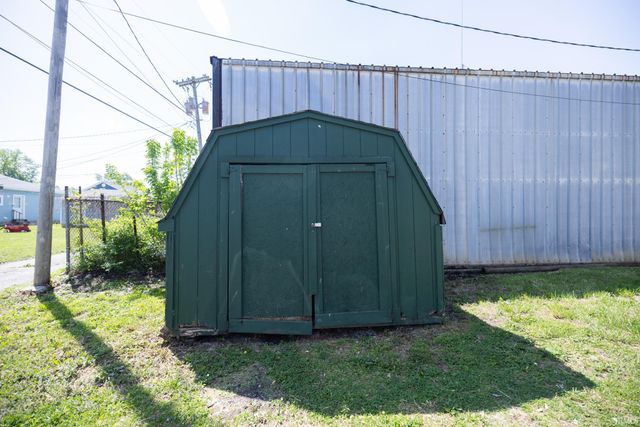 2440 Brown Street, Anderson, IN 46016