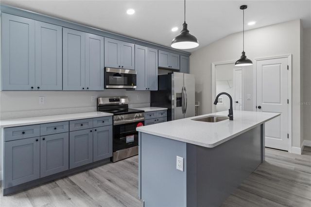1768 E BISMARK ST, Hernando, FL 34442