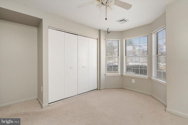 76 PINEWOOD DR, Hamilton, NJ 08690