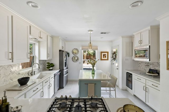 3715 Valley Ridge Road, Dallas, TX 75220