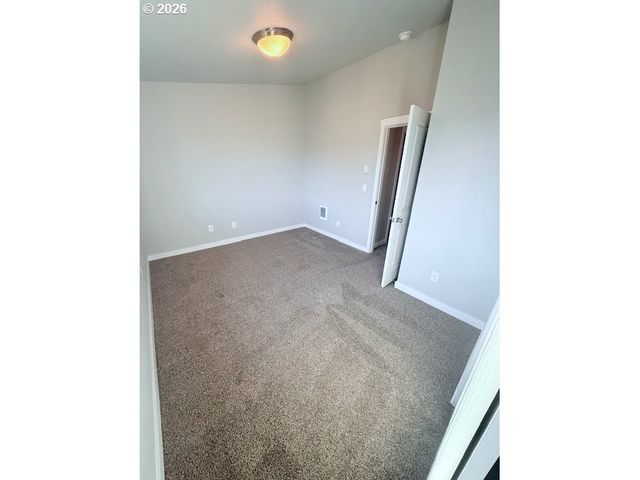 6628 Se 80TH Ave, Portland, OR 97206