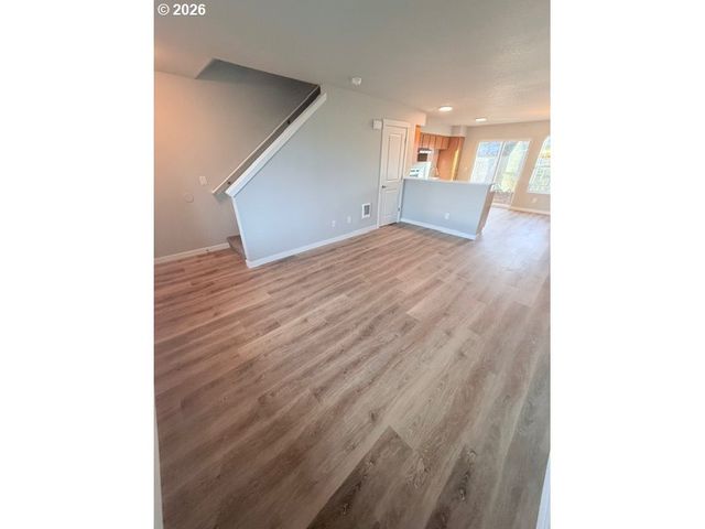 6628 Se 80TH Ave, Portland, OR 97206