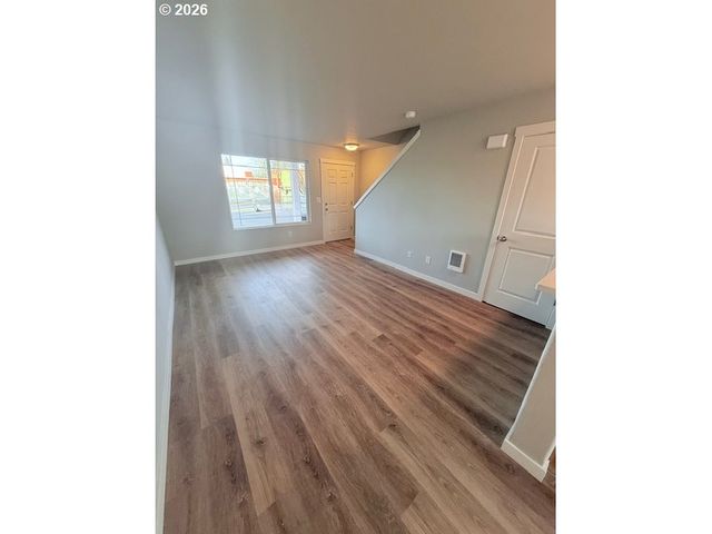 6628 Se 80TH Ave, Portland, OR 97206