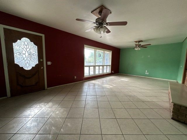 107 Manor Street, Sonora, TX 76950