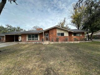 107 Manor Street, Sonora, TX 76950