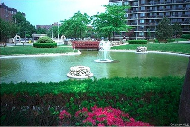 1 Bay Club Drive 21 W, Bayside, NY 11360