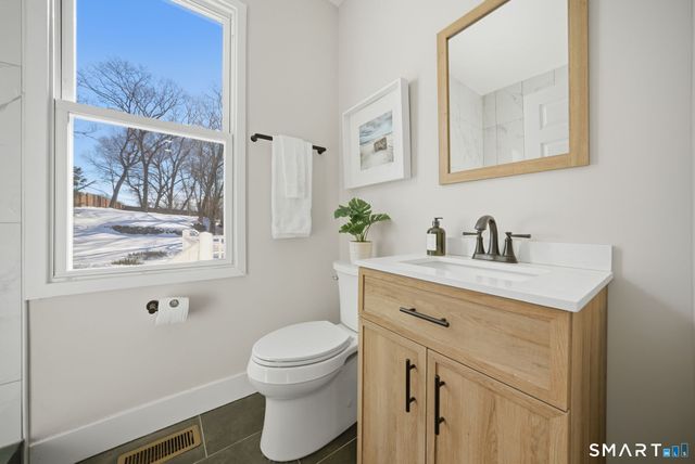 274 High Street, Fairfield, CT 06824