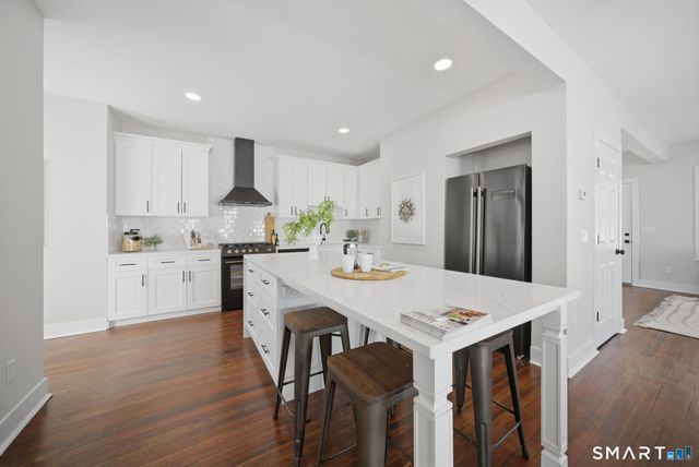 274 High Street, Fairfield, CT 06824