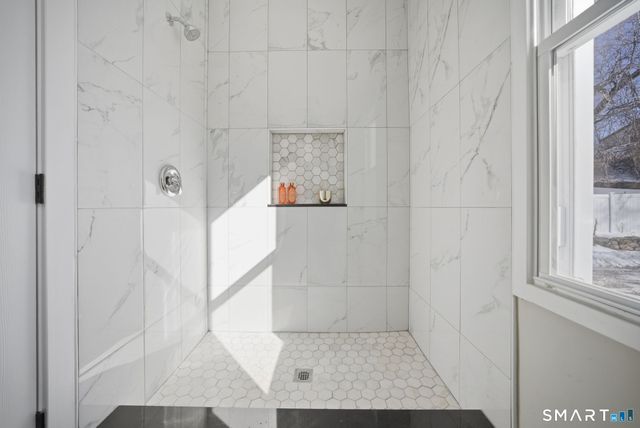 274 High Street, Fairfield, CT 06824