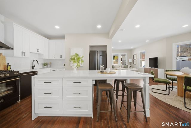 274 High Street, Fairfield, CT 06824