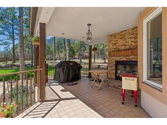 668 Silver Oak Grv, Colorado Springs, CO 80906