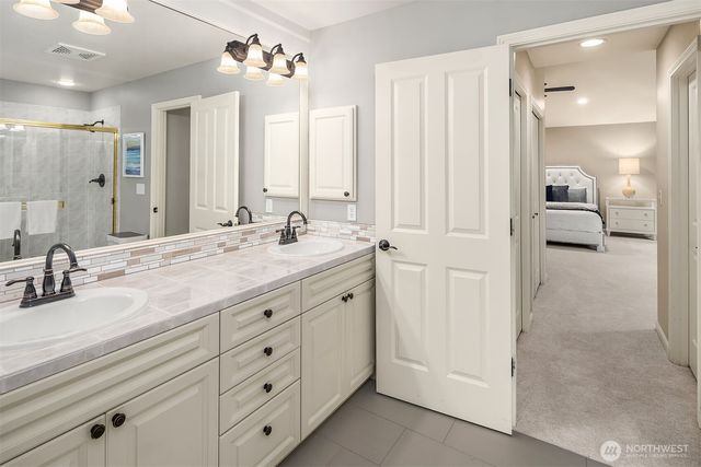 19585 166th Avenue NE, Woodinville, WA 98072