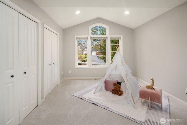 19585 166th Avenue NE, Woodinville, WA 98072