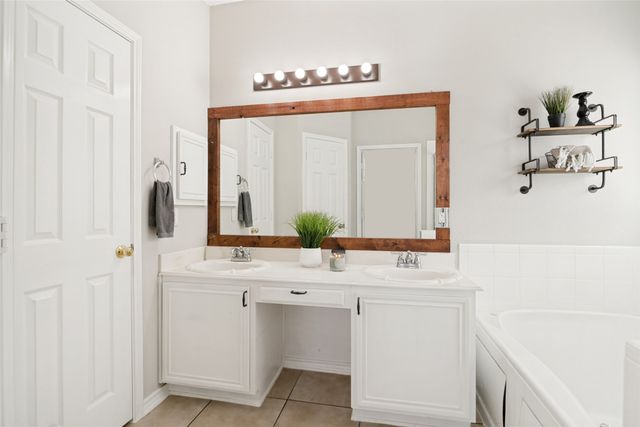 119 Maywood Drive, Rockwall, TX 75032