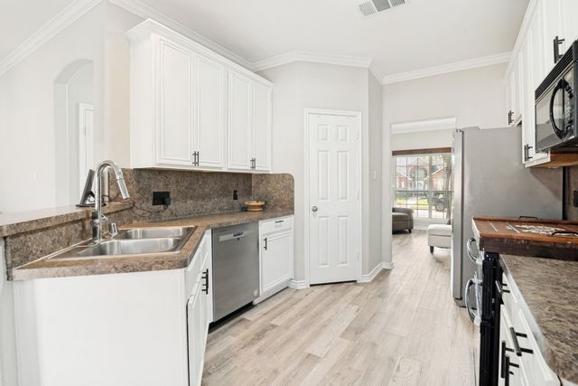 119 Maywood Drive, Rockwall, TX 75032