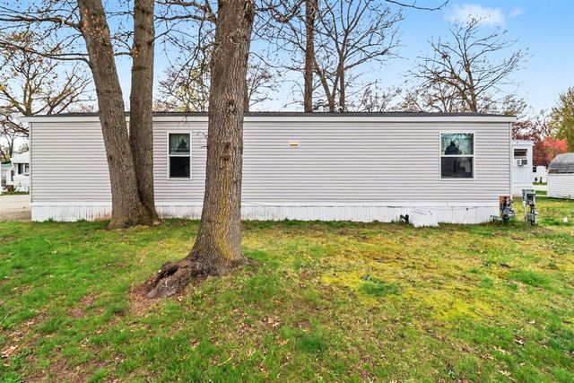2262 Hallmark Street, Muskegon, MI 49442