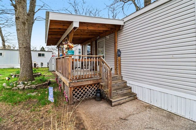 2262 Hallmark Street, Muskegon, MI 49442