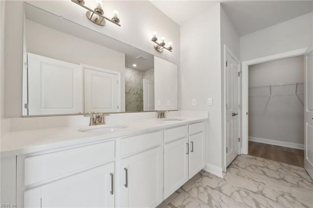 2150 Edwin DR, Chesapeake, VA 23322