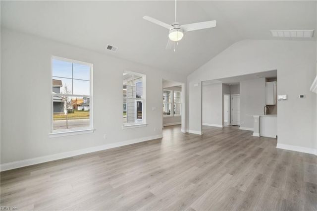 2150 Edwin DR, Chesapeake, VA 23322